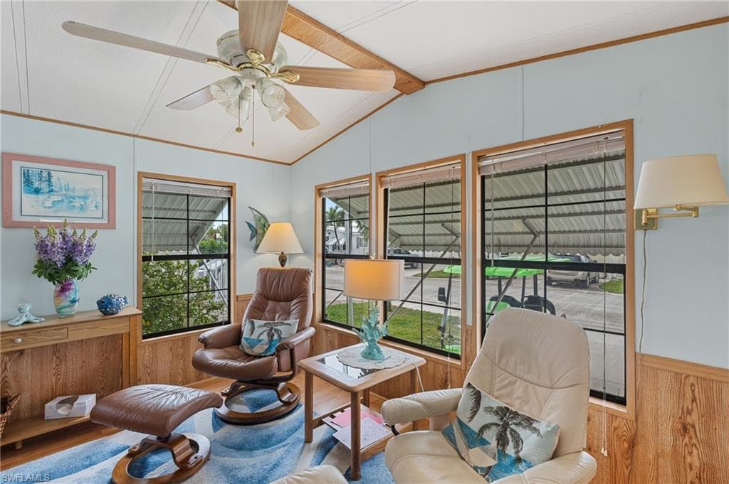 37 Bass Ln, Naples, FL 34114-8