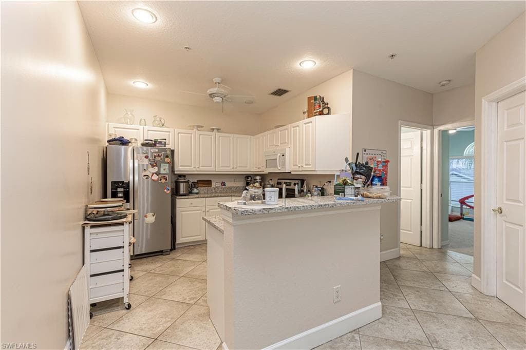 2120 Cay Lagoon Dr 222, Naples, Fl 34109-11