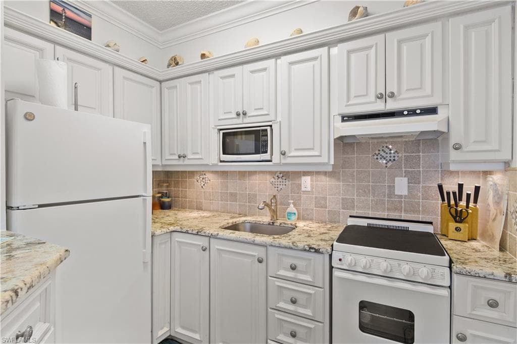 167 Collier Blvd G9, Marco Island, FL 34145-12