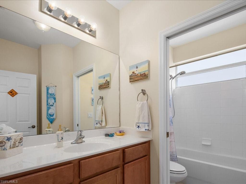1646 Birdie Dr, Naples, FL 34120-30