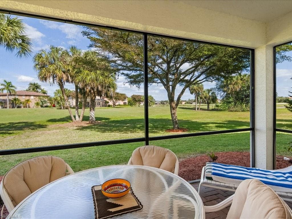 1646 Birdie Dr, Naples, FL 34120-33