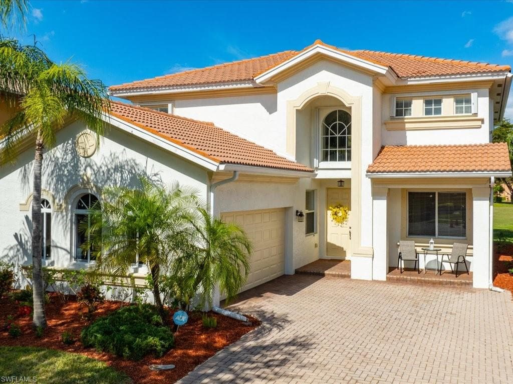 1646 Birdie Dr, Naples, FL 34120-3