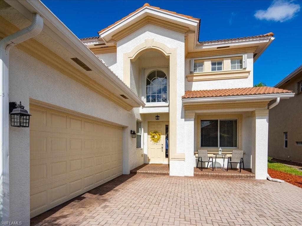 1646 Birdie Dr, Naples, FL 34120-4