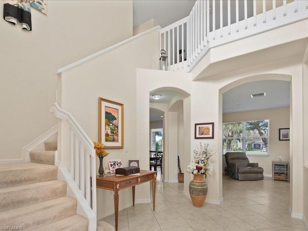 1646 Birdie Dr, Naples, FL 34120-5