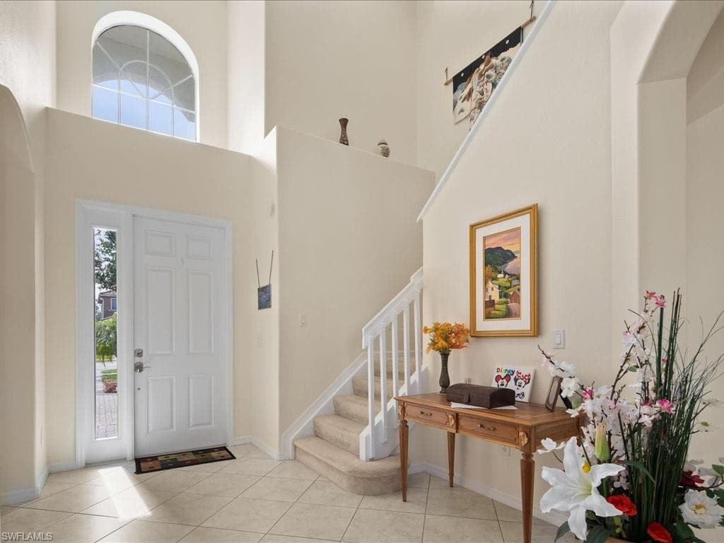 1646 Birdie Dr, Naples, FL 34120-6