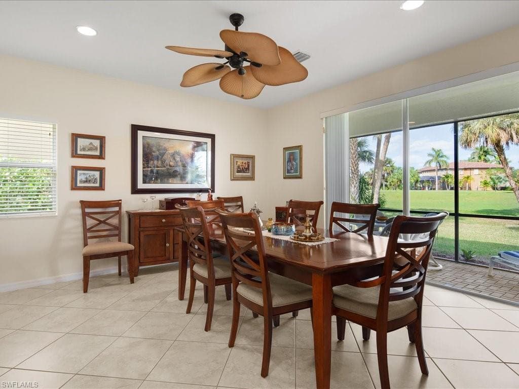 1646 Birdie Dr, Naples, FL 34120-8
