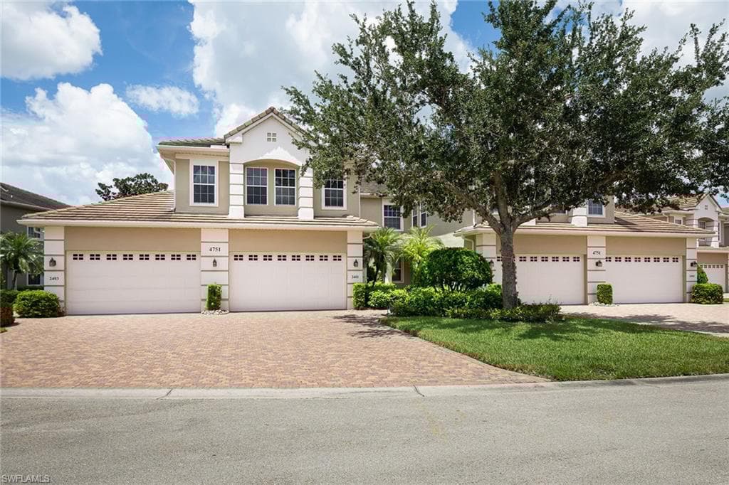 4751 Stratford Ct 2401, Naples, FL 34105-16