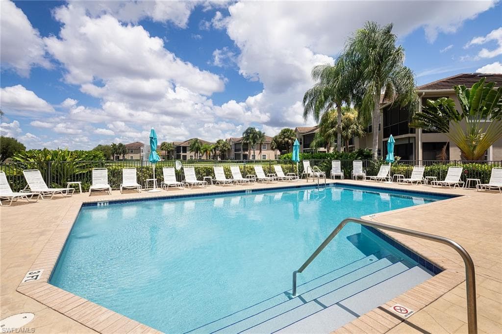 4751 Stratford Ct 2401, Naples, FL 34105-19