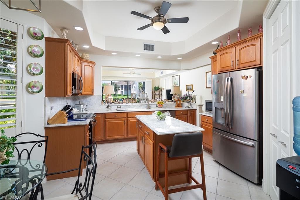 4751 Stratford Ct 2401, Naples, FL 34105-6