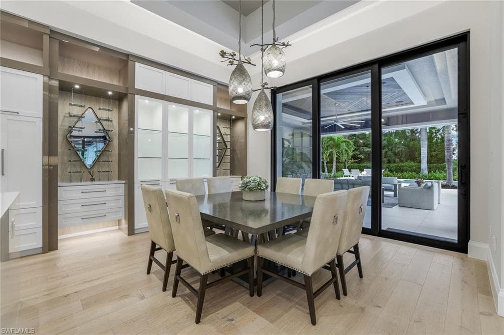 201 Caribbean Rd, Naples, FL 34108-14