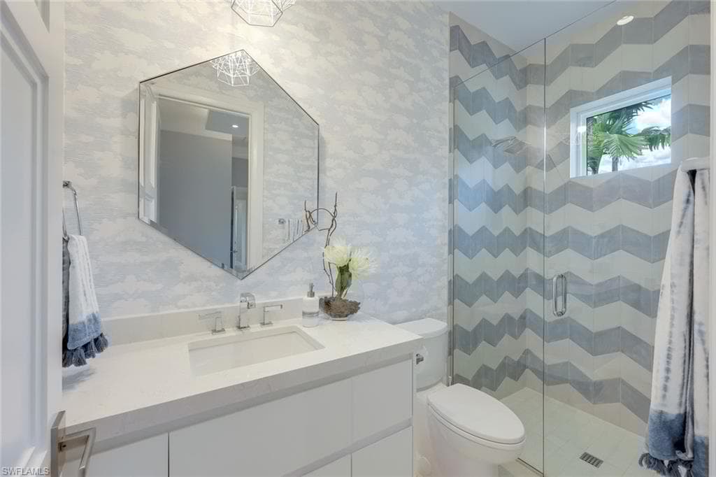 201 Caribbean Rd, Naples, FL 34108-34