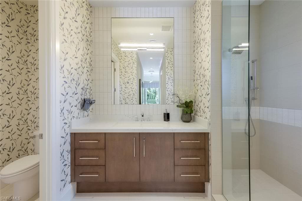 201 Caribbean Rd, Naples, FL 34108-38