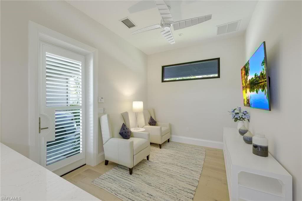 201 Caribbean Rd, Naples, FL 34108-45