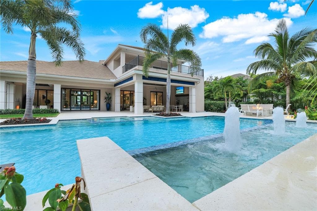 201 Caribbean Rd, Naples, FL 34108-48