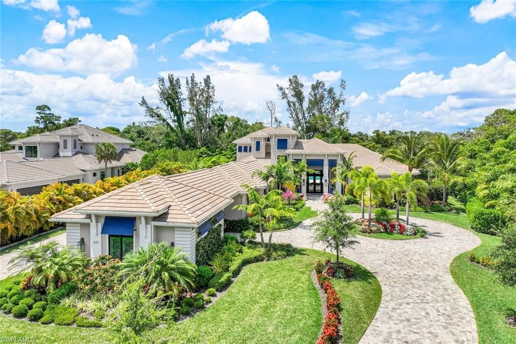 201 Caribbean Rd, Naples, FL 34108-5