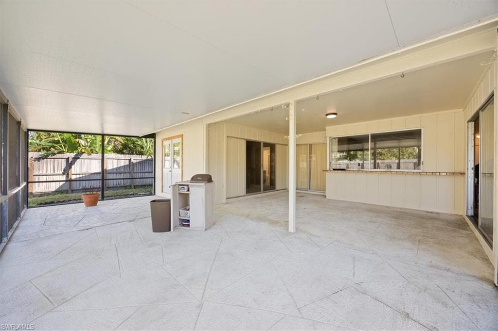 3929 Mohawk Pl, Naples, FL 34112-16