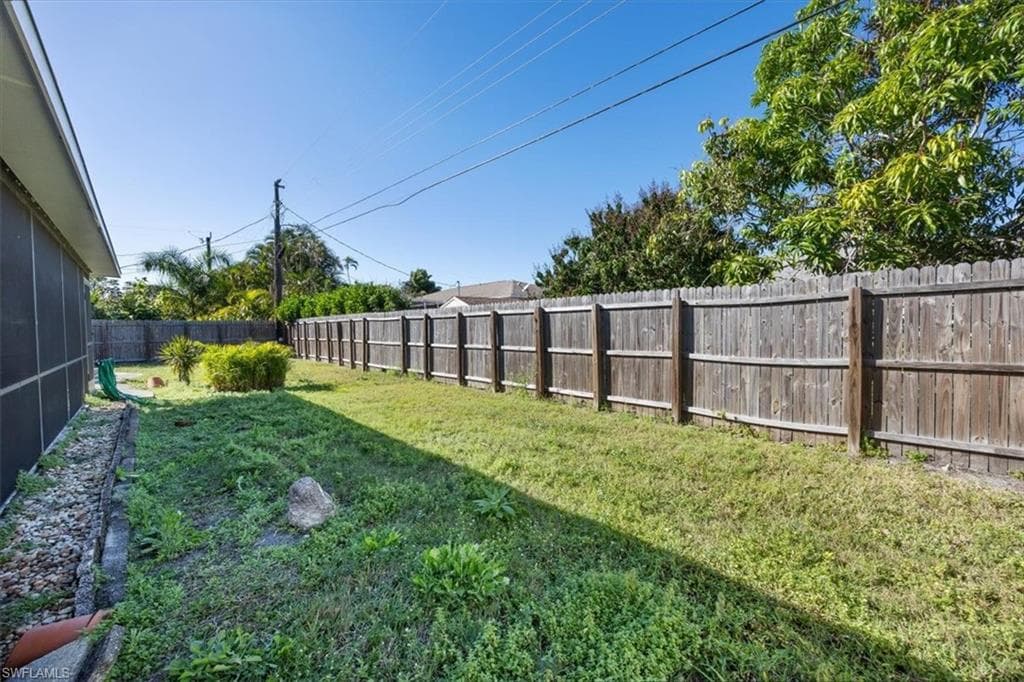 3929 Mohawk Pl, Naples, FL 34112-20