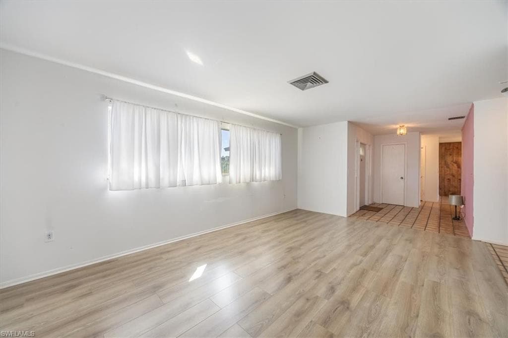 3929 Mohawk Pl, Naples, FL 34112-2