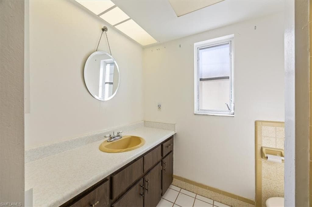 3929 Mohawk Pl, Naples, FL 34112-7