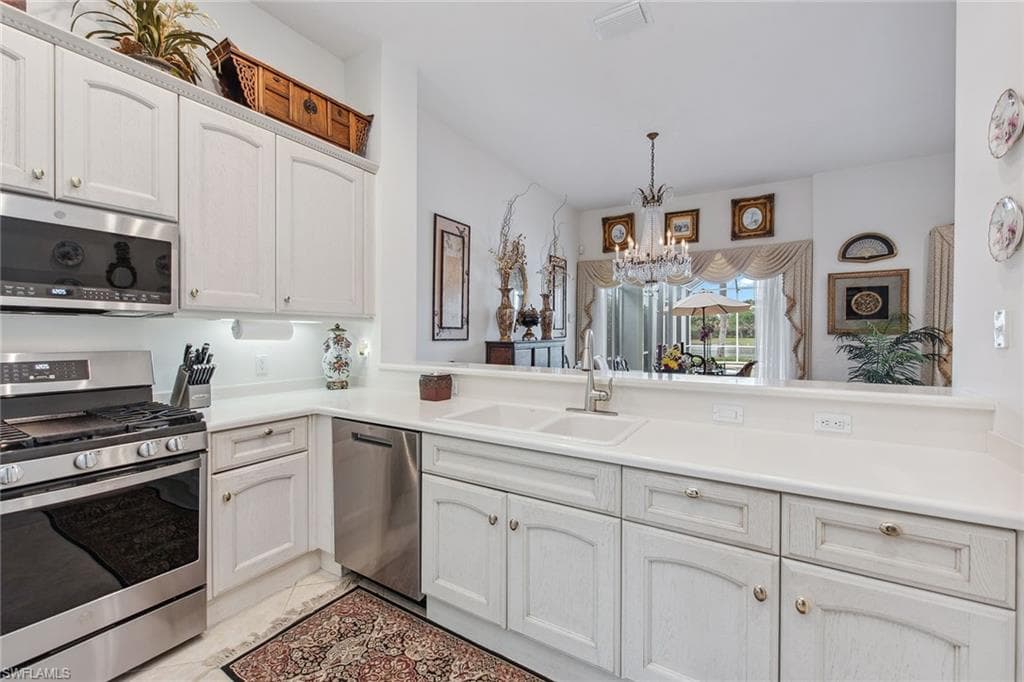8469 Mallards Way, Naples, FL 34114-10
