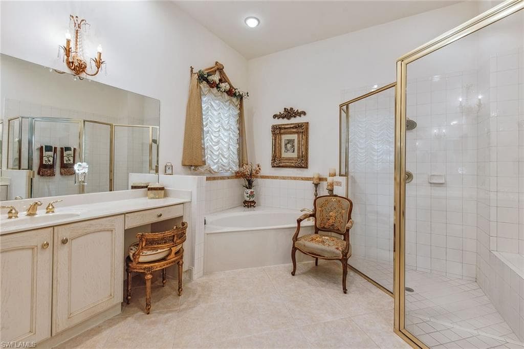 8469 Mallards Way, Naples, FL 34114-17