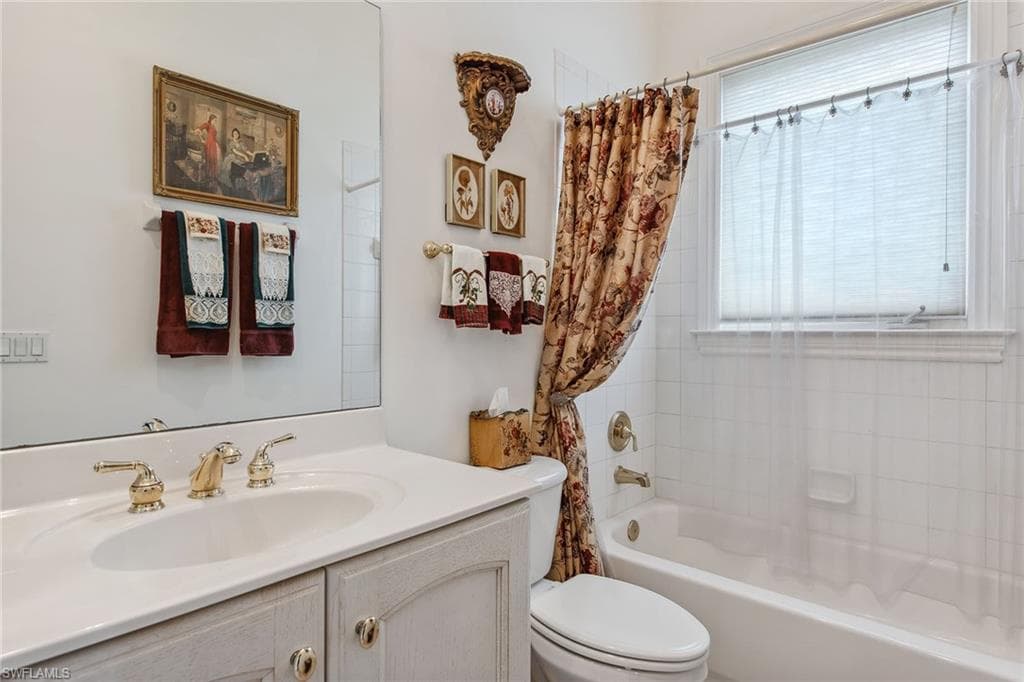 8469 Mallards Way, Naples, FL 34114-21