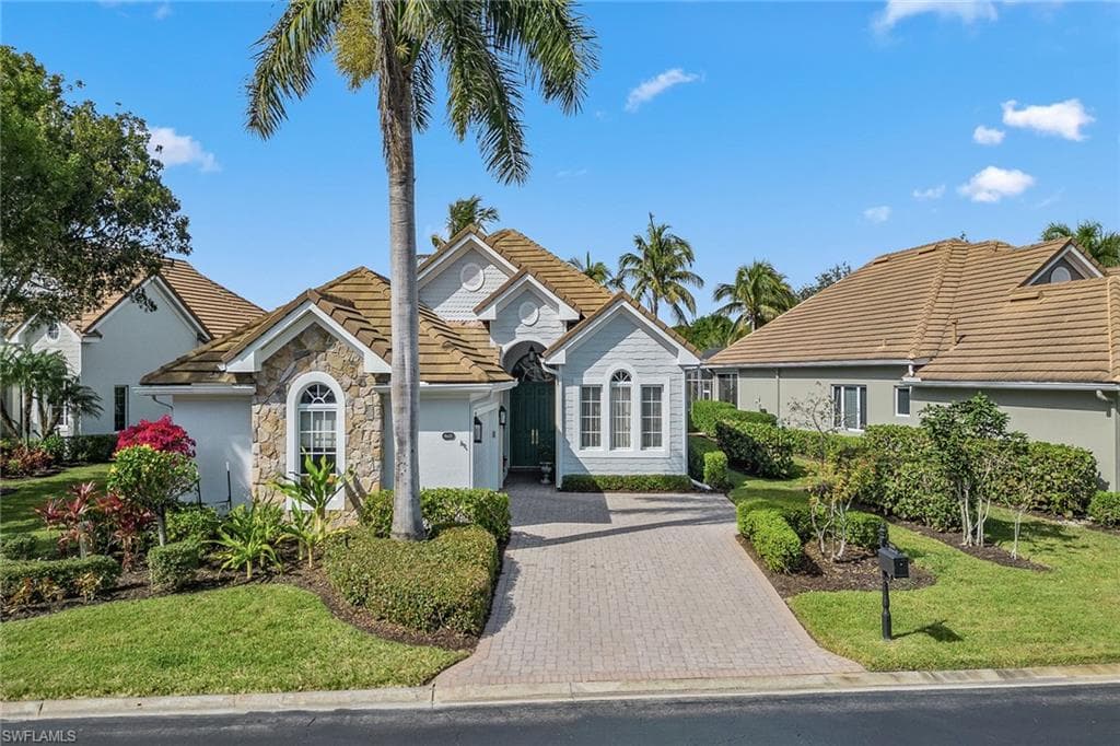 8469 Mallards Way, Naples, FL 34114-33