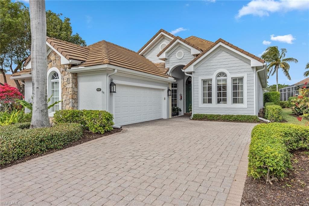 8469 Mallards Way, Naples, FL 34114-2