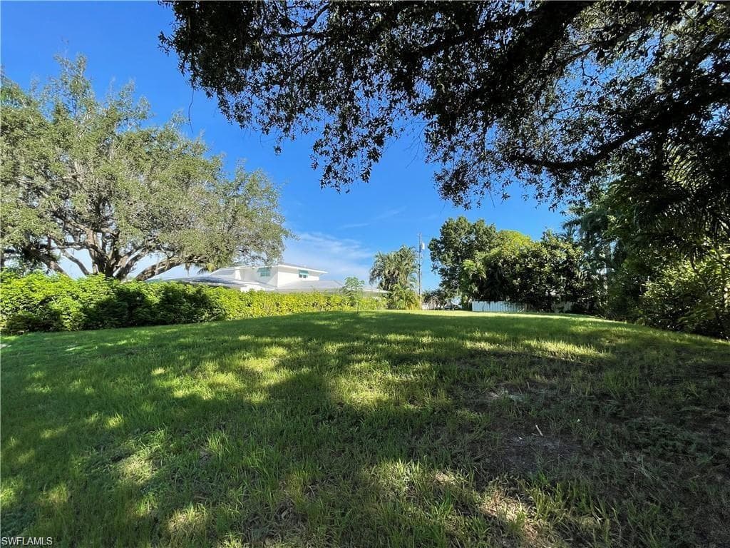 1223 Coconut Dr, Fort Myers, FL 33901-2