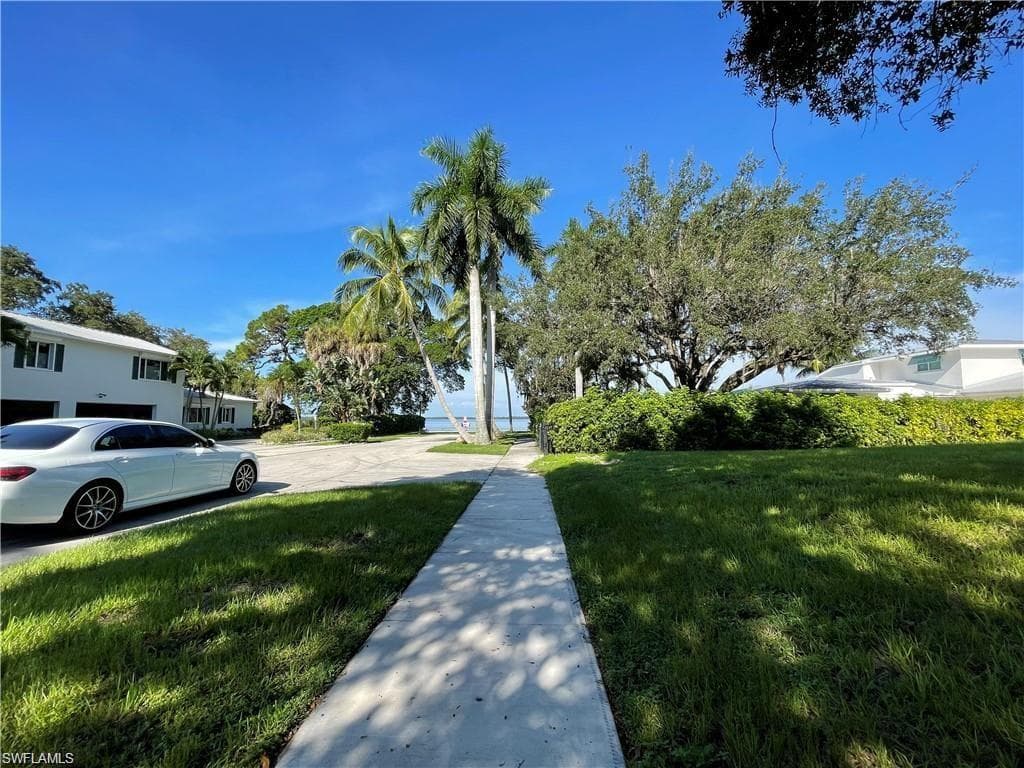 1223 Coconut Dr, Fort Myers, FL 33901-4