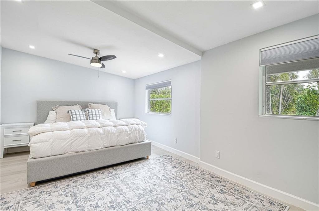 1280 Barbizon Ln, Naples, FL 34104-7