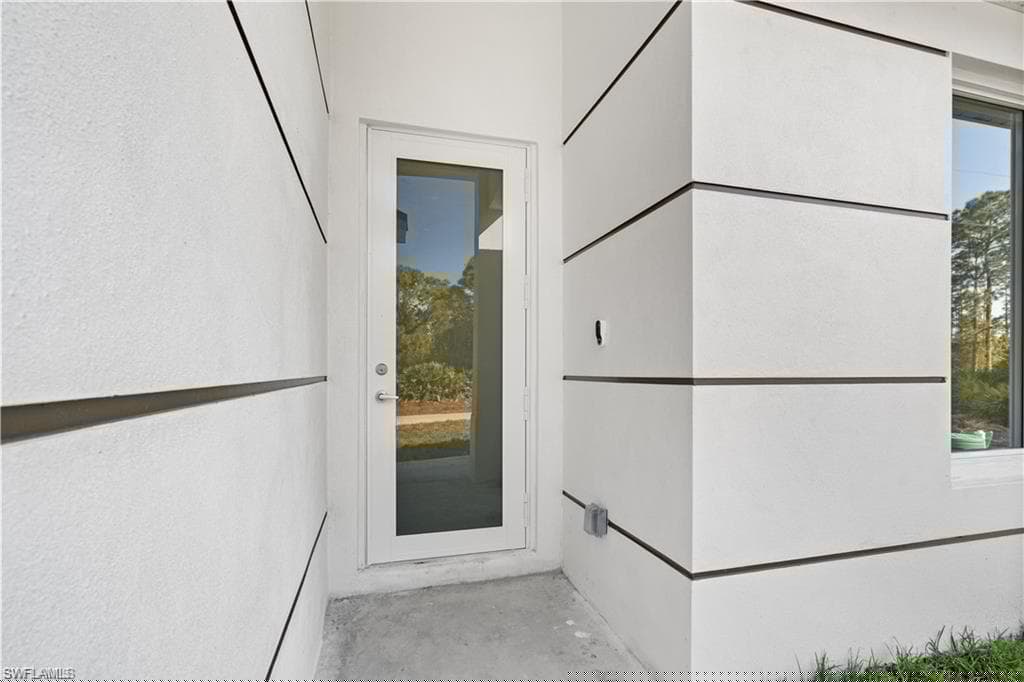 219 Columbus Blvd S, Lehigh Acres, FL 33974-3