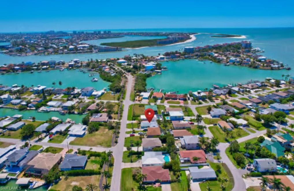 116 Capri Blvd, Naples, FL 34113-9