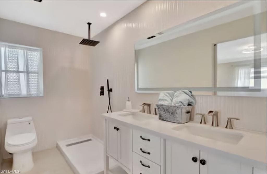 116 Capri Blvd, Naples, FL 34113-22
