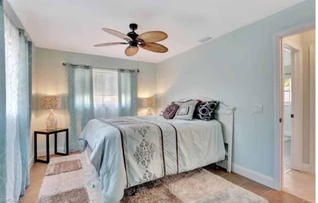 116 Capri Blvd, Naples, FL 34113-24