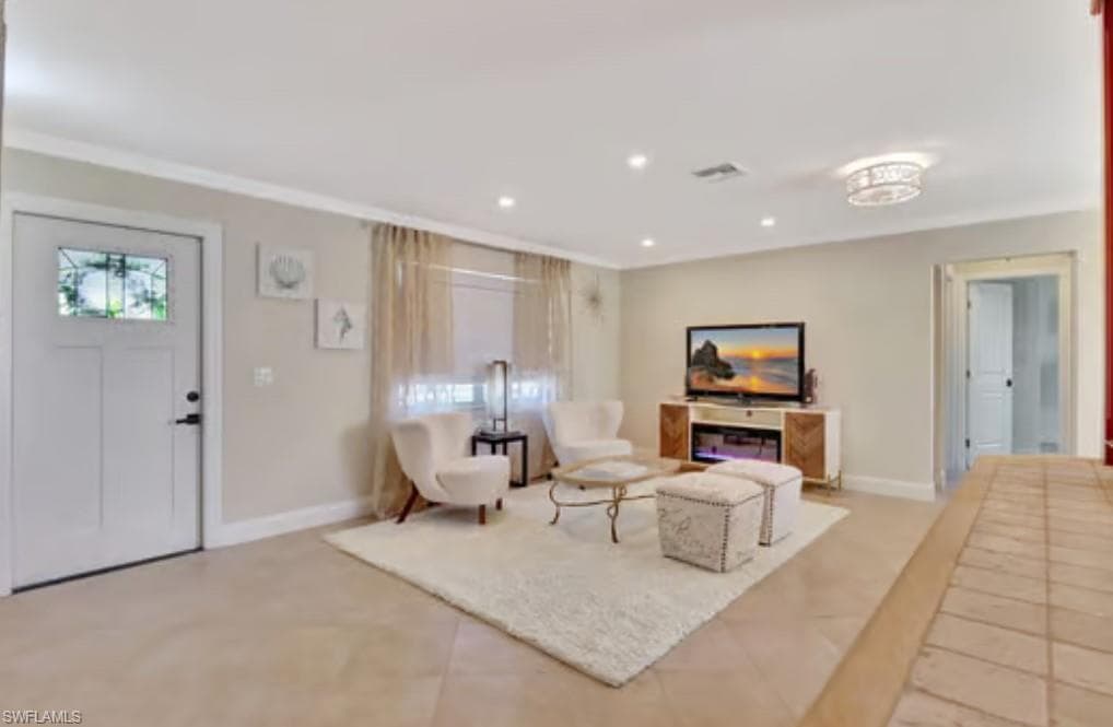 116 Capri Blvd, Naples, FL 34113-37