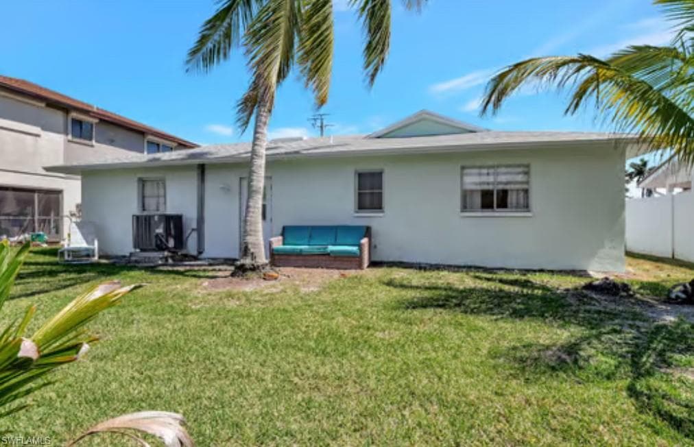 116 Capri Blvd, Naples, FL 34113-44