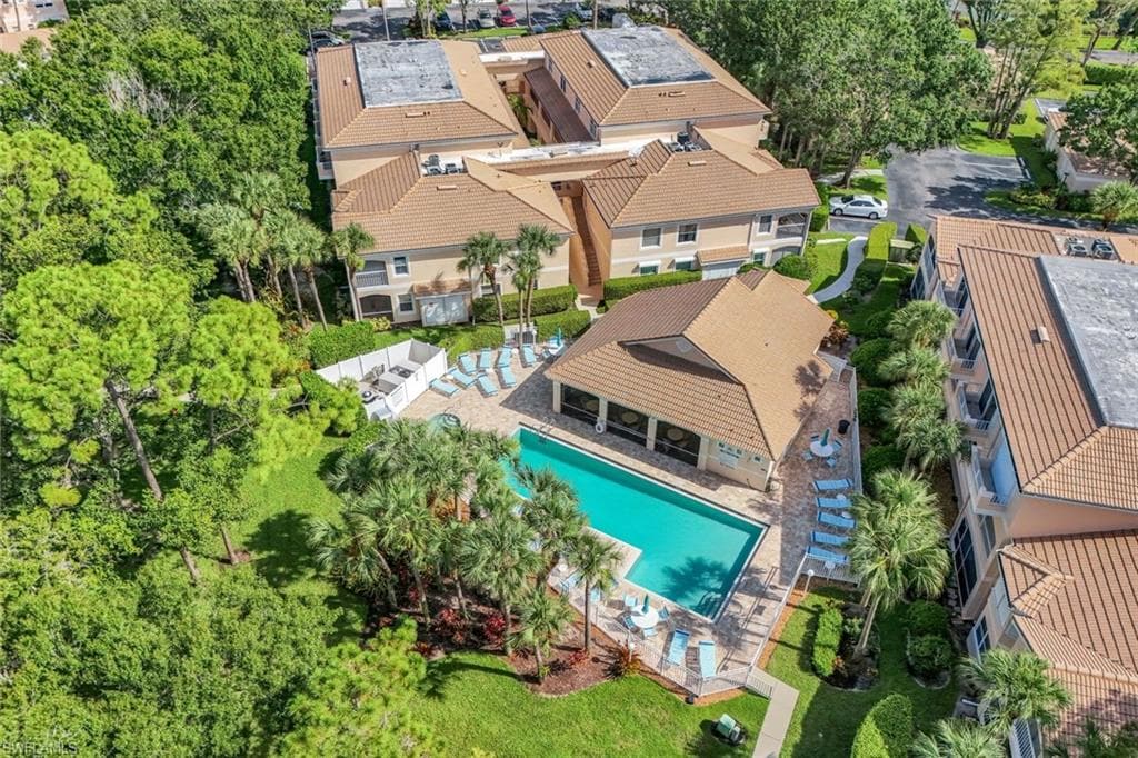 628 Woodshire Ln G4, Naples, FL 34105-27