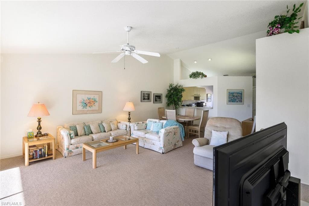 628 Woodshire Ln G4, Naples, FL 34105-8