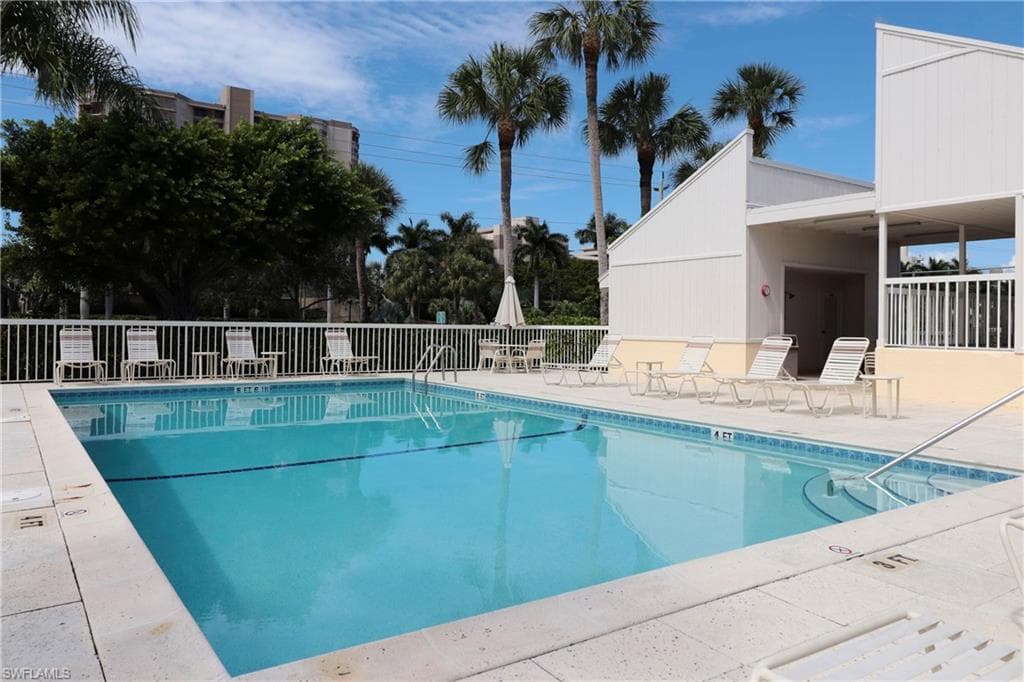 801 Collier Blvd N305, Marco Island, FL 34145-28