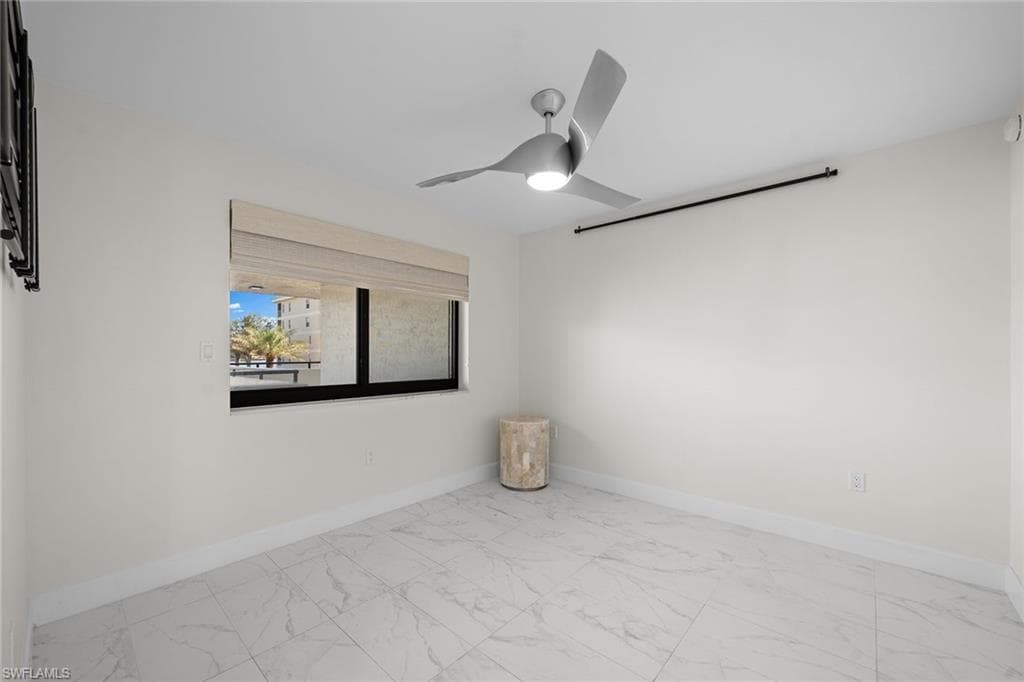 9715 Gulf Shore Dr 103, Naples, FL 34108-19