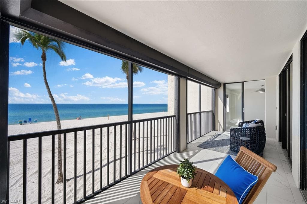 9715 Gulf Shore Dr 103, Naples, FL 34108-23