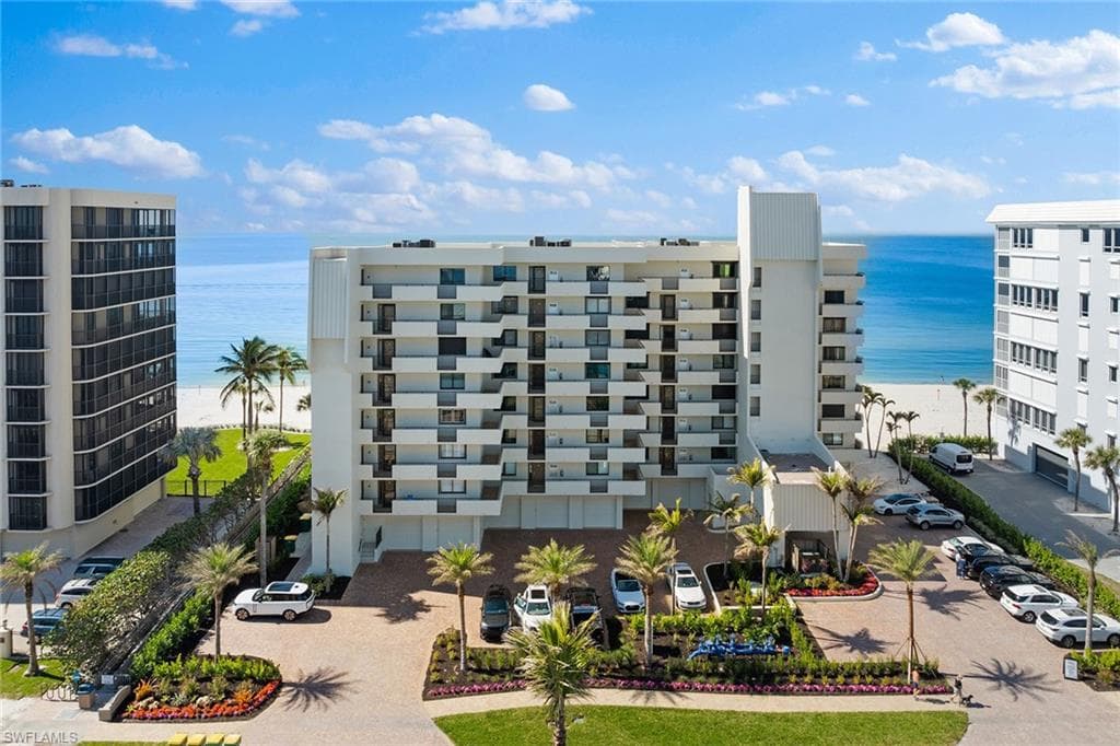 9715 Gulf Shore Dr 103, Naples, FL 34108-24