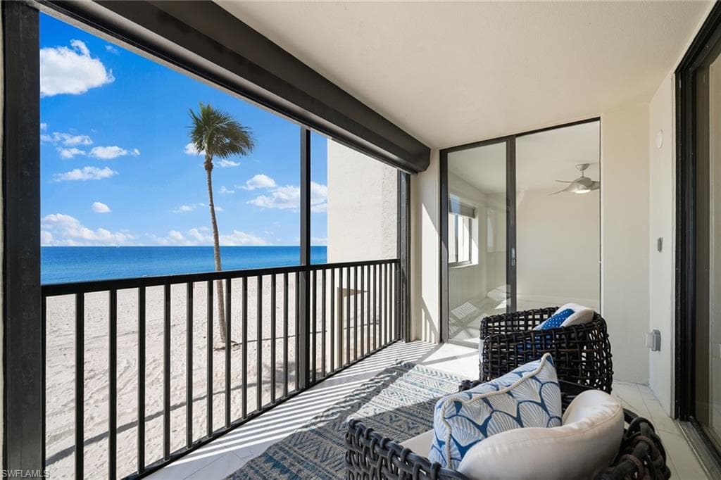 9715 Gulf Shore Dr 103, Naples, FL 34108-2