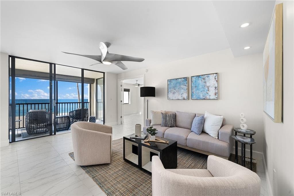 9715 Gulf Shore Dr 103, Naples, FL 34108-3