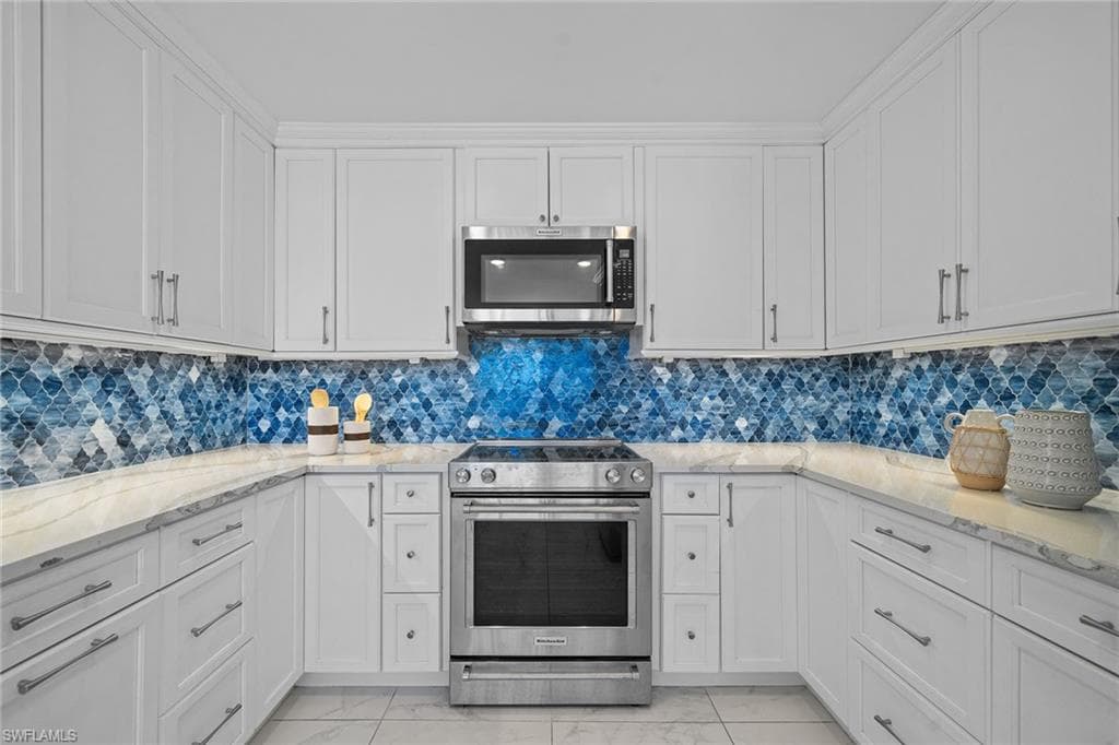 9715 Gulf Shore Dr 103, Naples, FL 34108-5