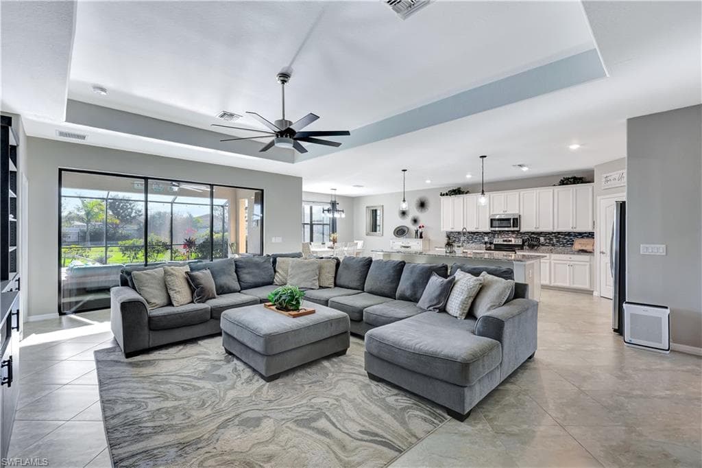 14415 Mindello Dr, Fort Myers, FL 33905-4