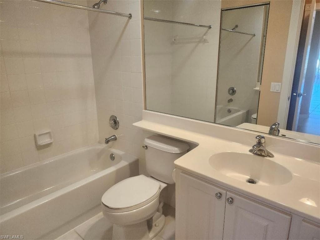 4590 Ossabaw Way, Naples, FL 34119-9
