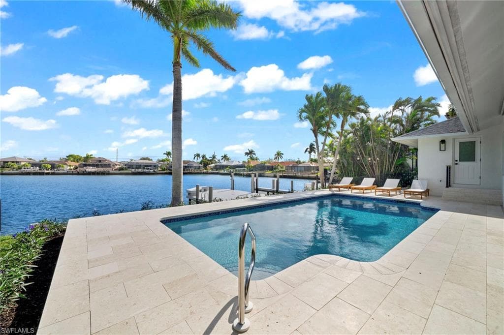 269 Sunflower Ct, Marco Island, FL 34145-30