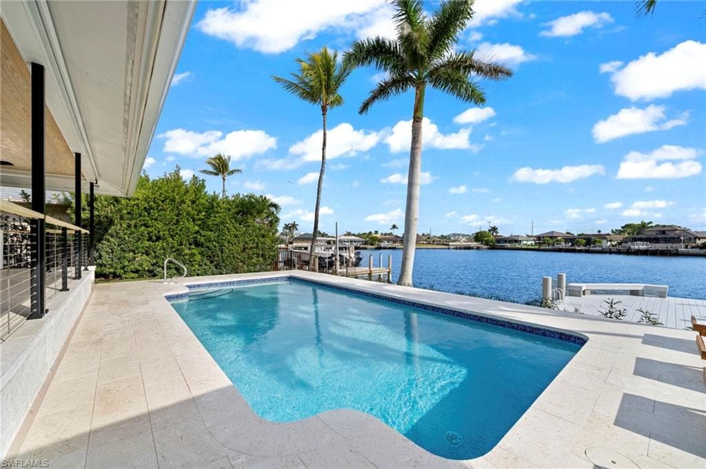 269 Sunflower Ct, Marco Island, FL 34145-5